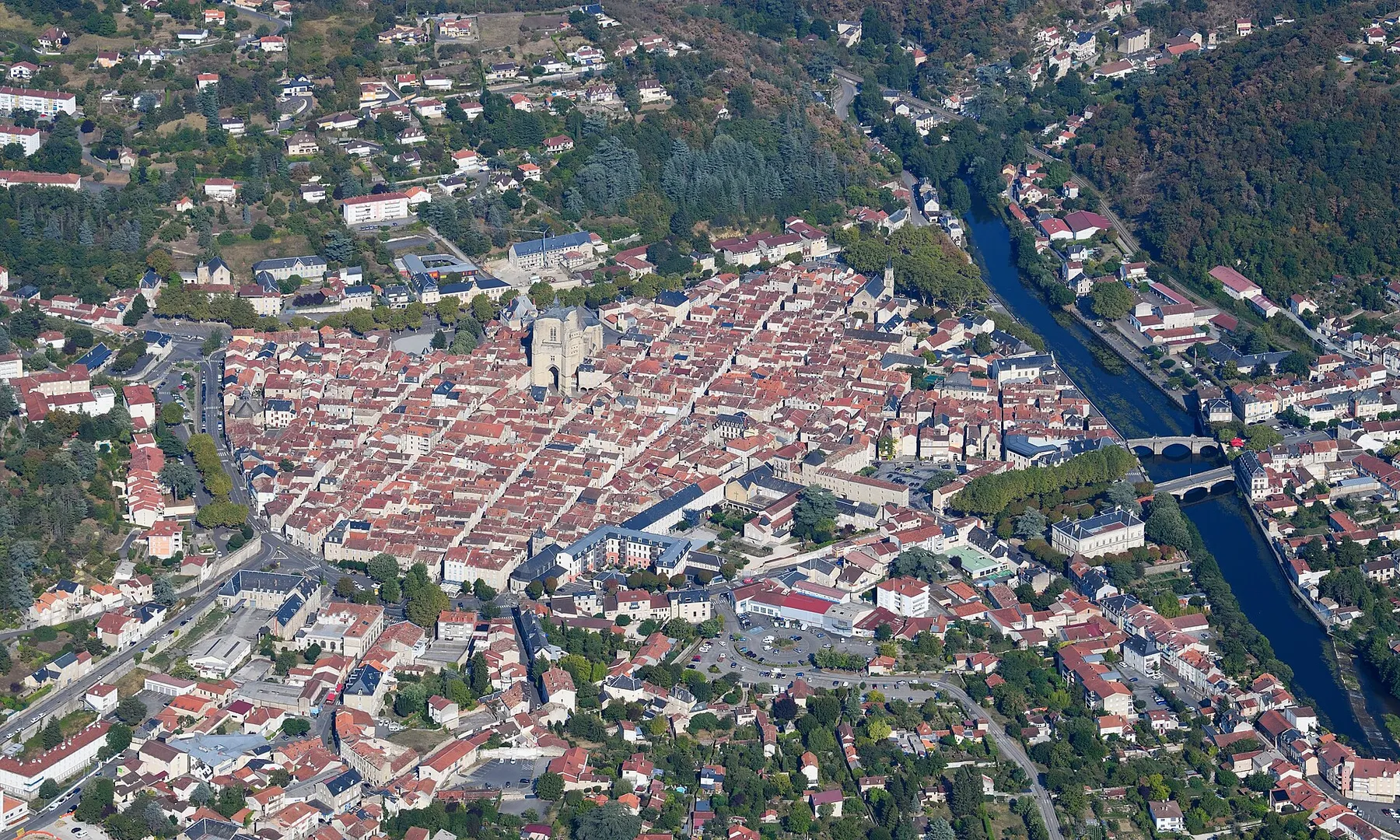 Aerial image of Villefranche-de-Rouergue (view from the west)