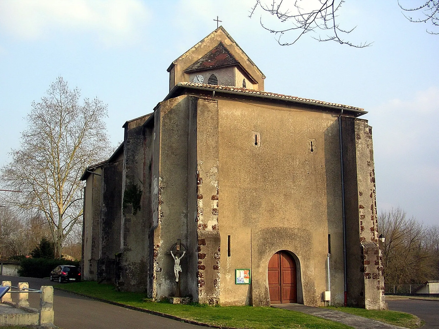 Église Saint-Jean-Baptiste d'Arjuzanx, dans le département français des Landes