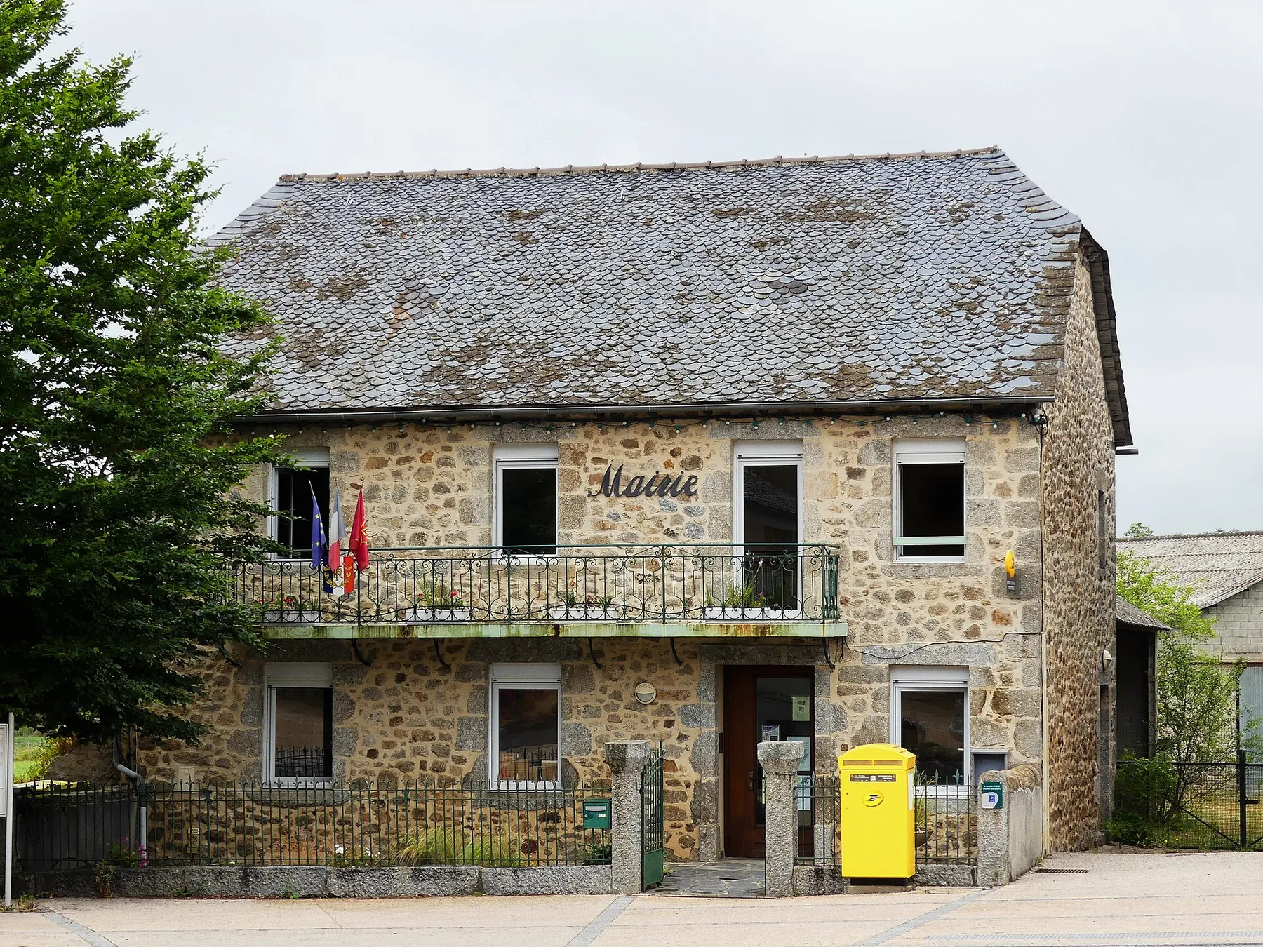 La mairie de Campuac, Aveyron, France.