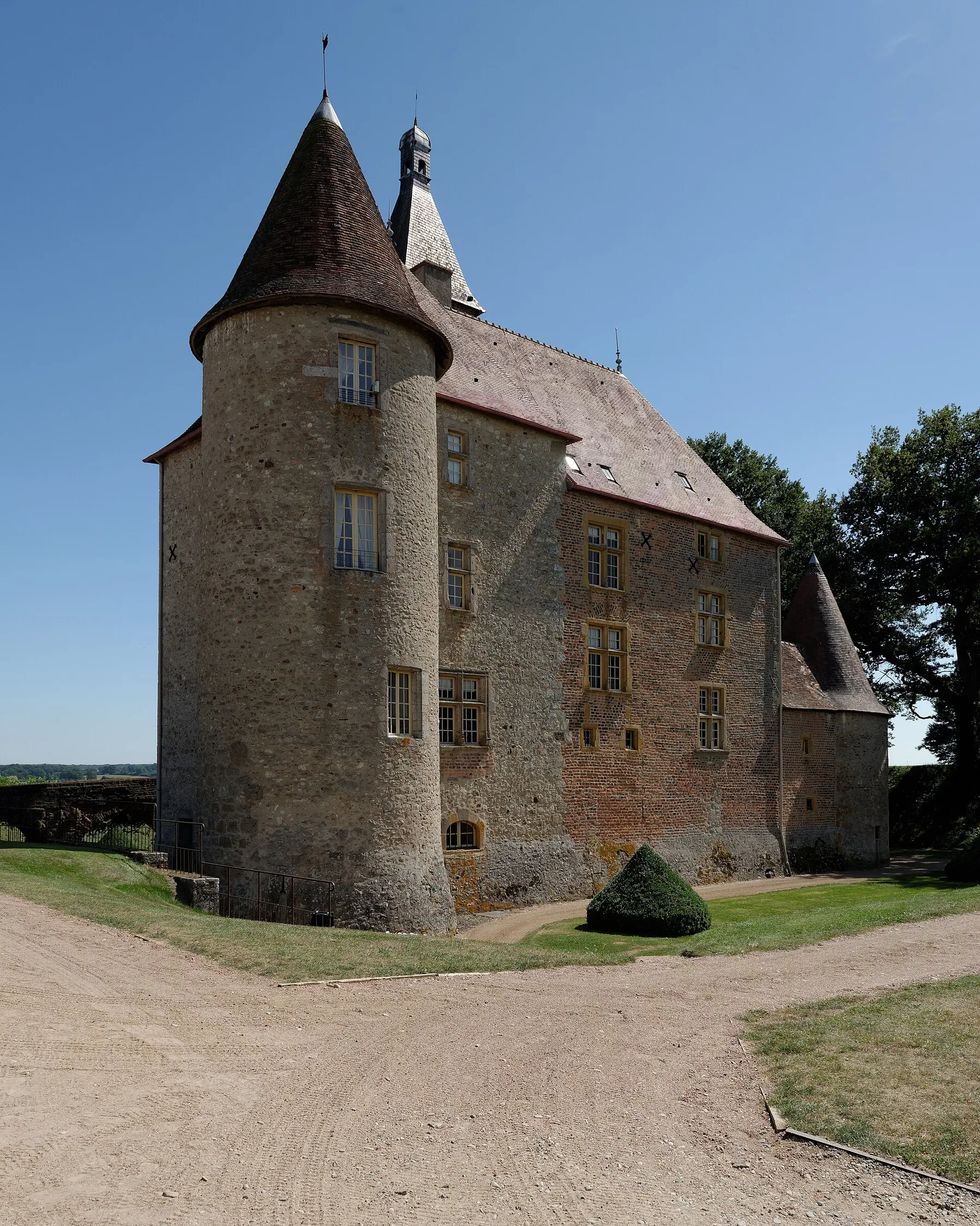 The castle of Beauvoir in Saint-Pourçain-sur-Besbre, Auvergne, viewed from the Northwest.