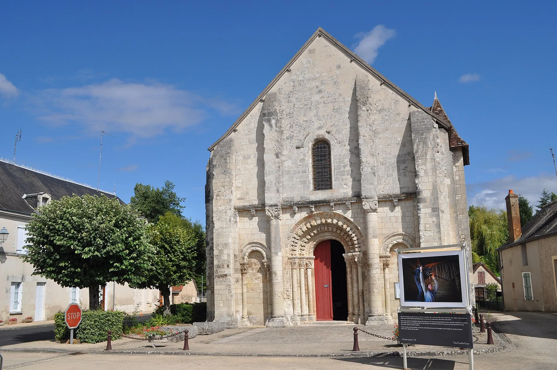 Paulnay's church