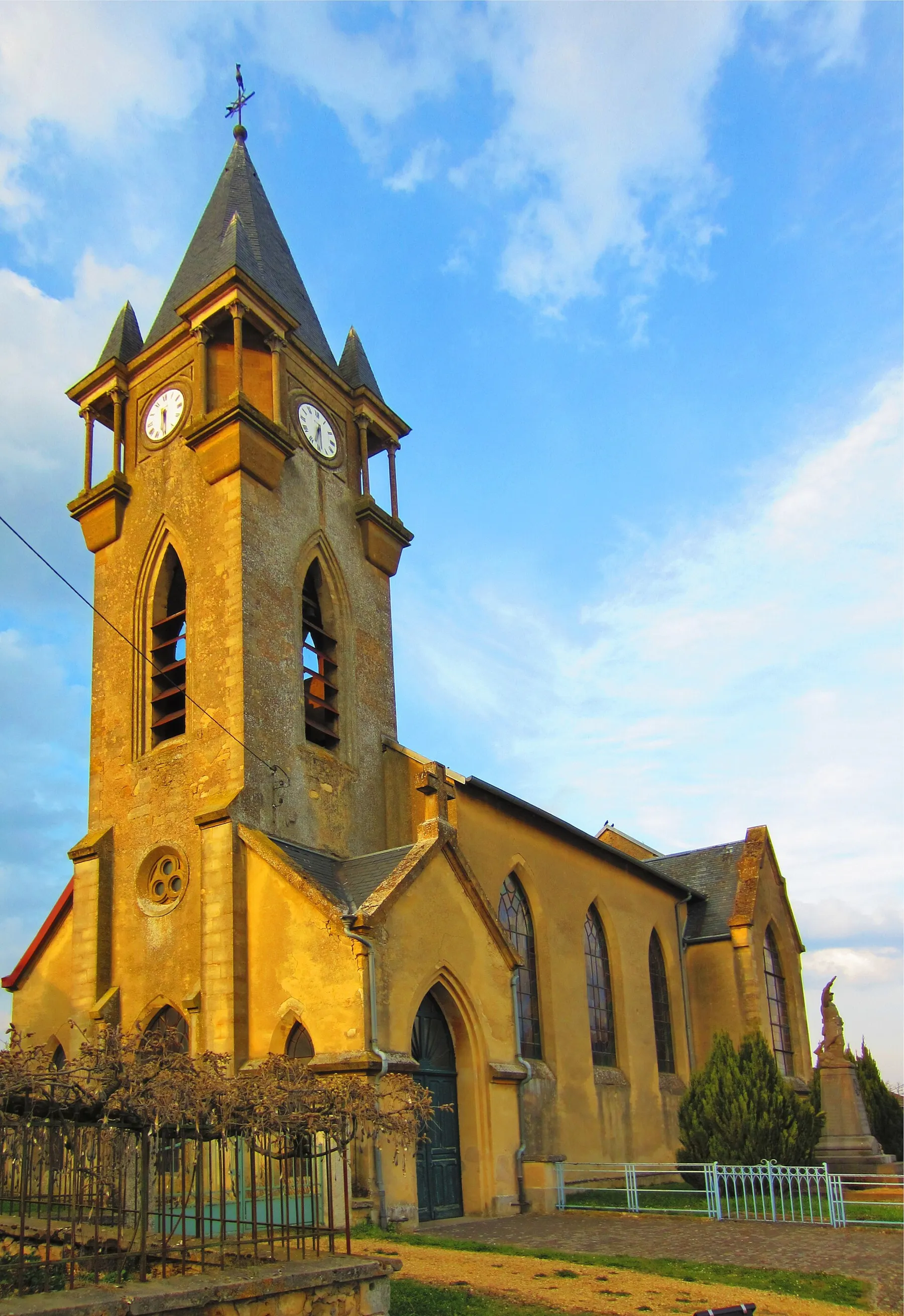 Romagne Cotes church