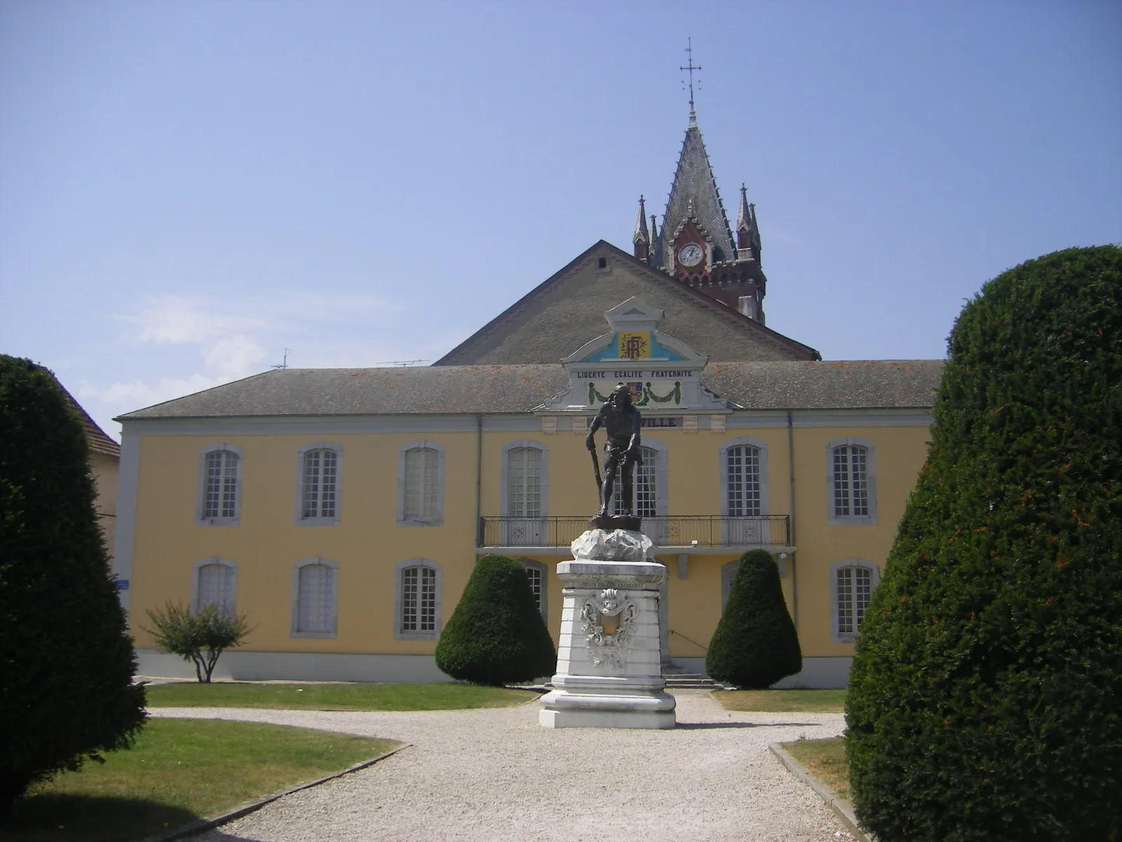 Vic-en-Bigorre - town hall