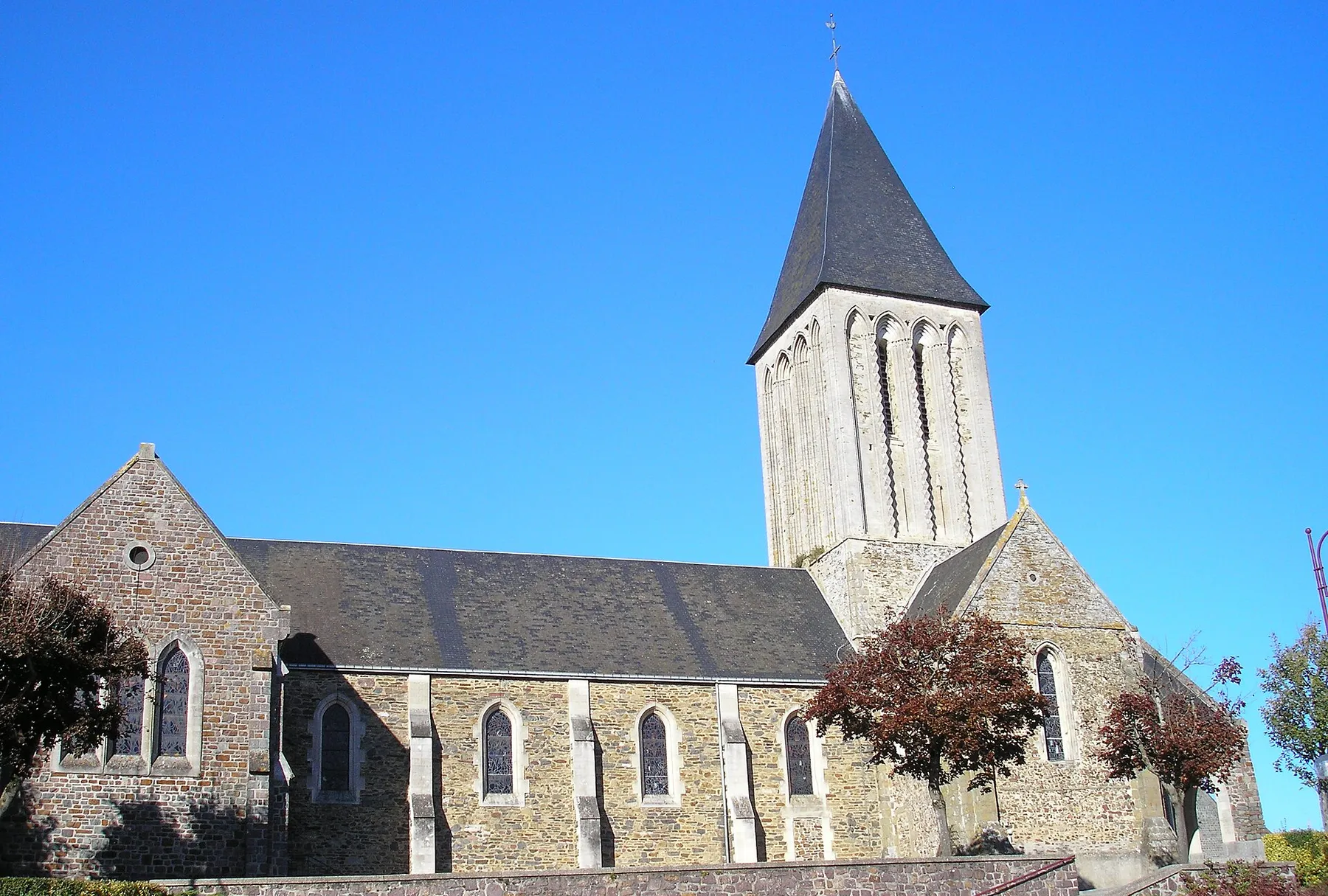 Condé-sur-Vire (Normandie, France). L'église.