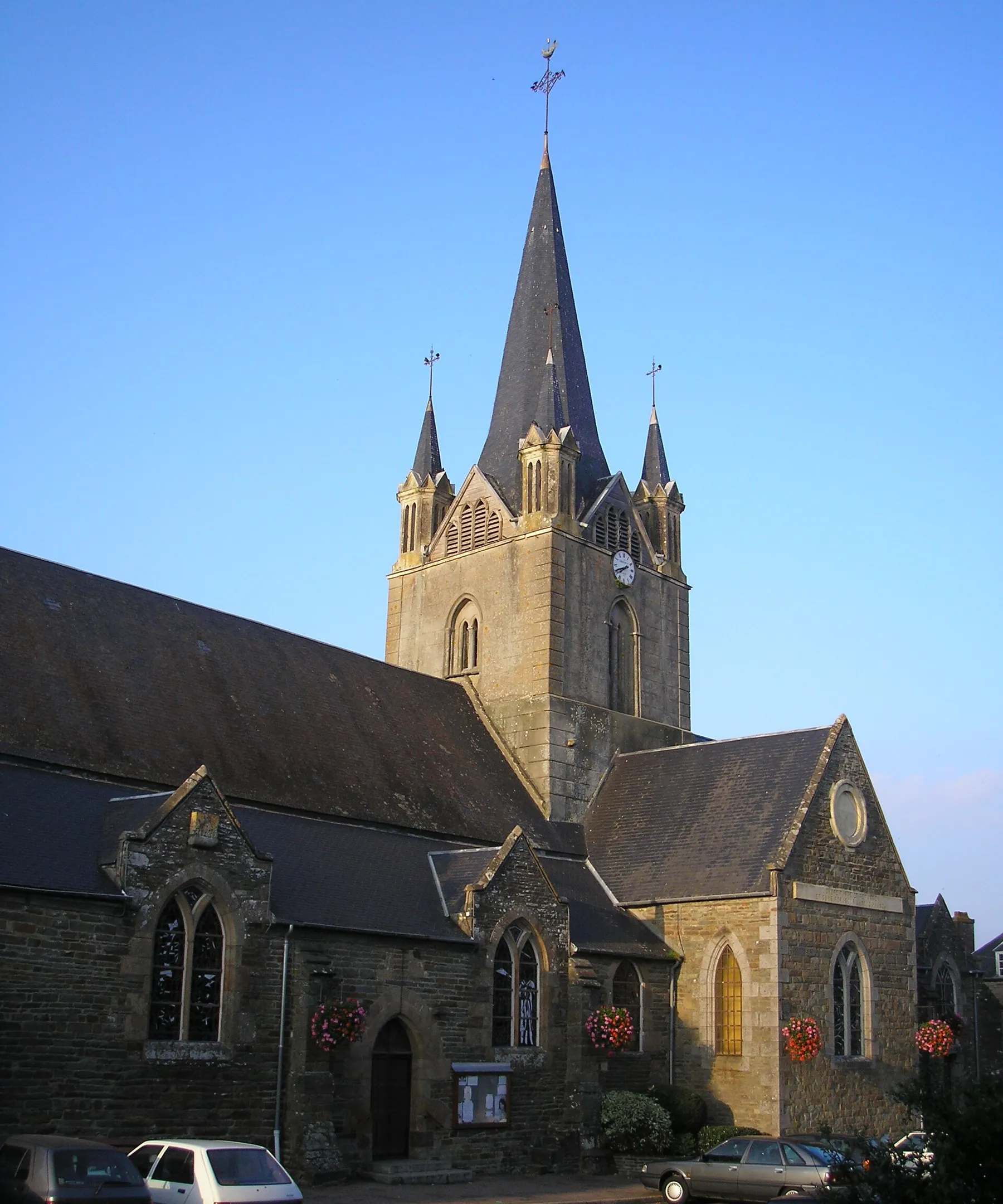 Vassy (Normandie, France). L'église.