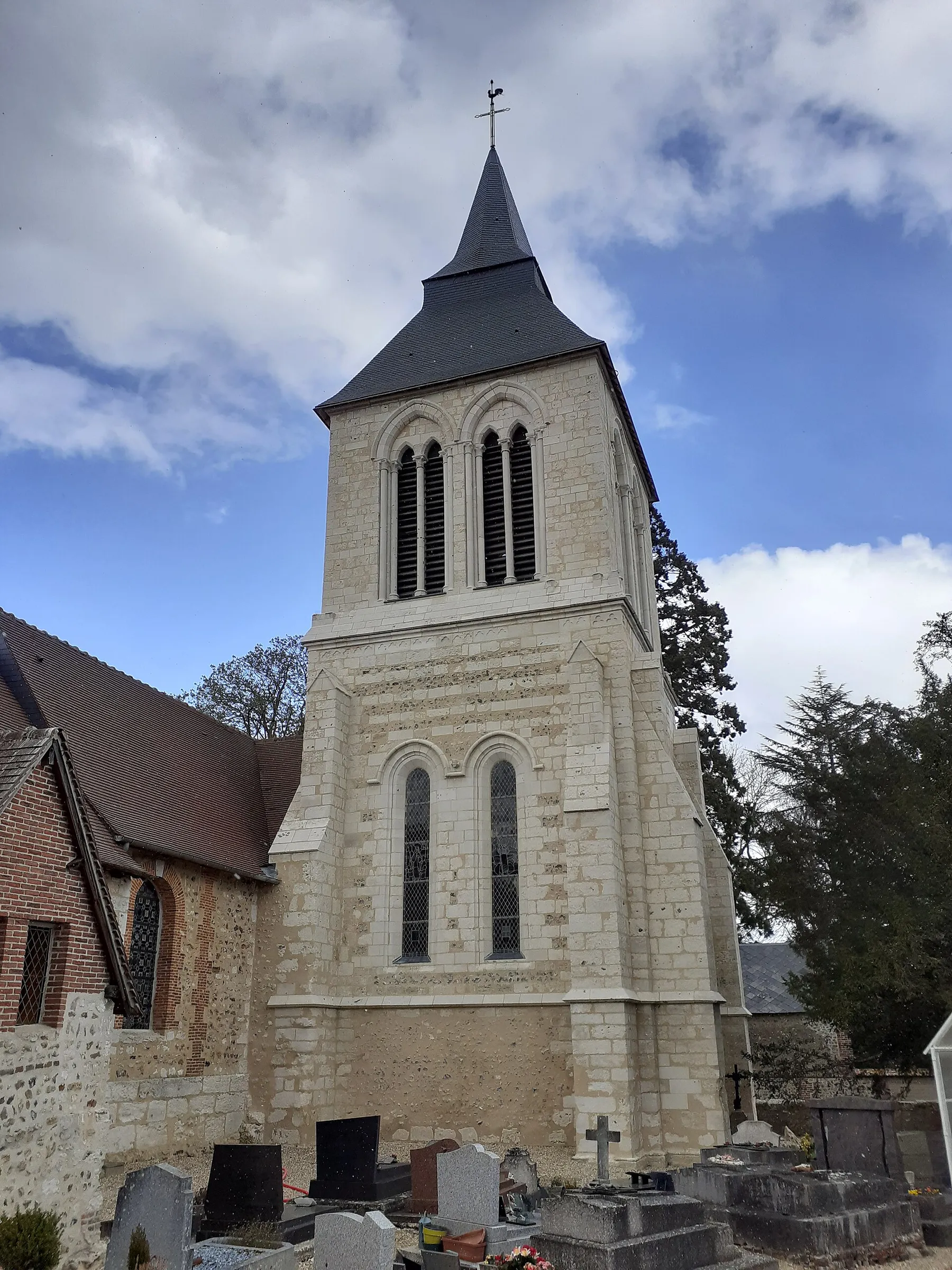 Tour-clocher après restauration. Etat 2021.
