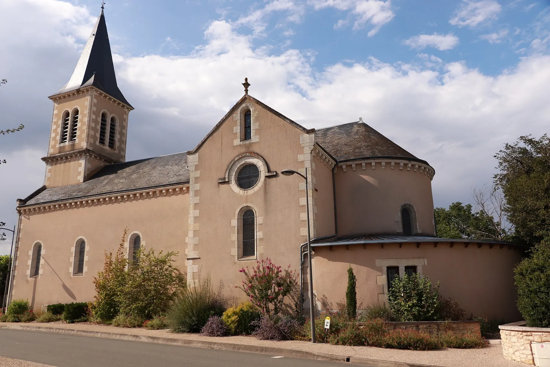 L'église Saint-Hilaire de Dienné 86