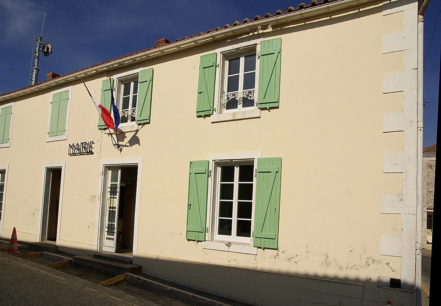 The town hall of Le Mazeau, in Vendée.