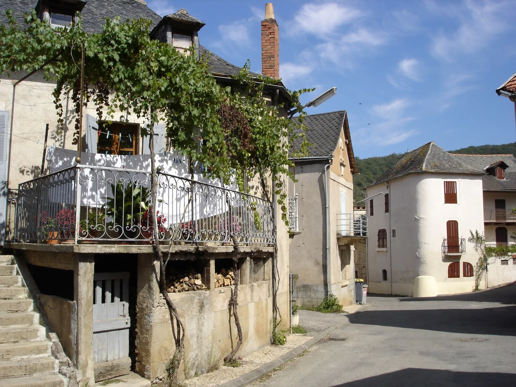 Le village de Monteils (Aveyron) -- Photo amateur prise par moi-même