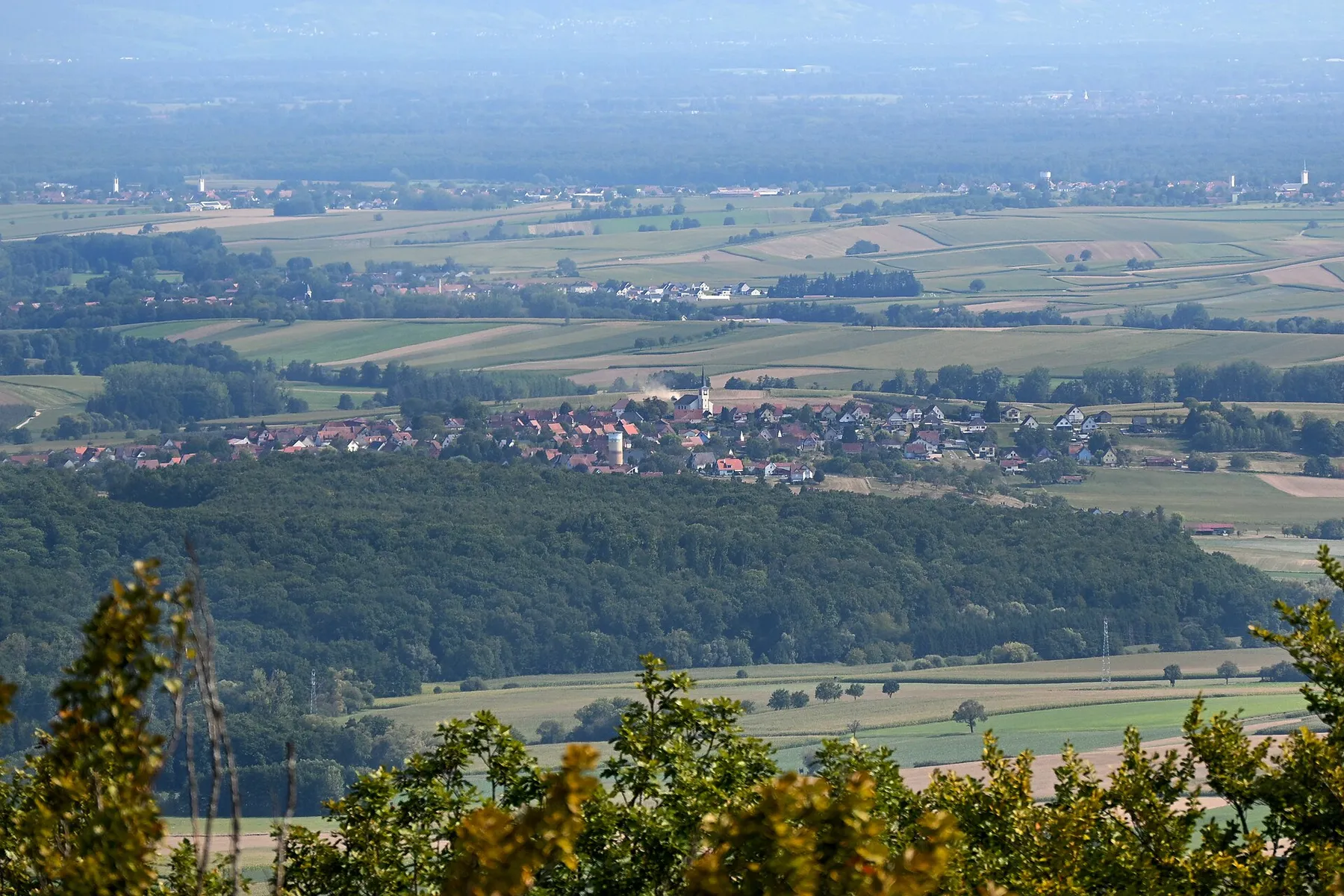 Remote view of Schœnenbourg from Chemin des Cimes, Cleebourg, 2025