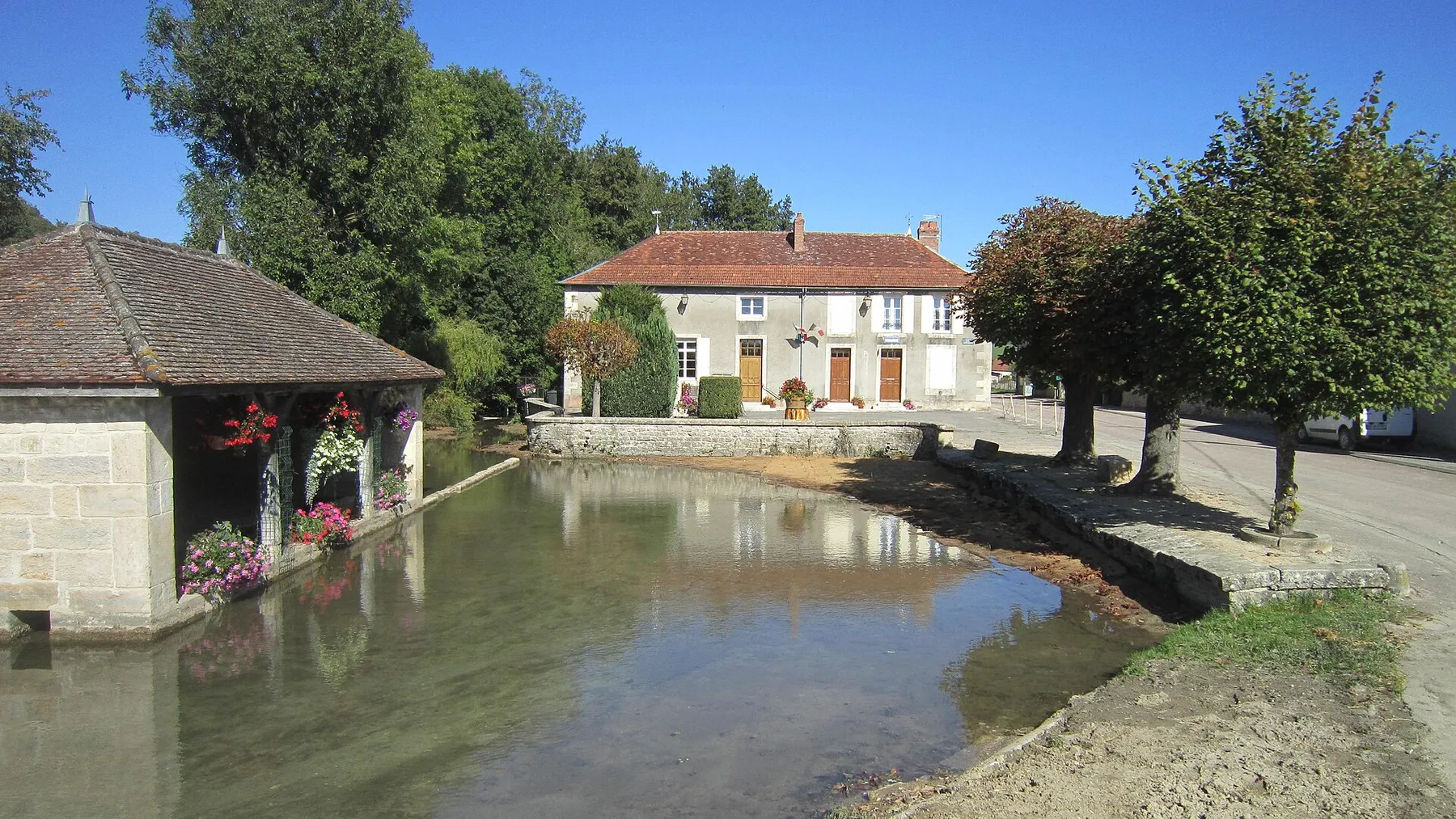 Riel-les-Eaux (Côte-d'Or)